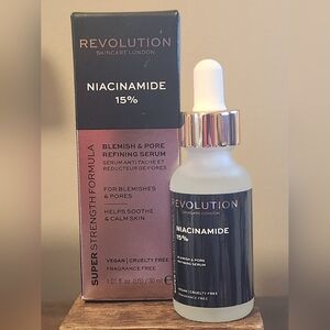REVOLUTION NIACINAMIDE SERUM